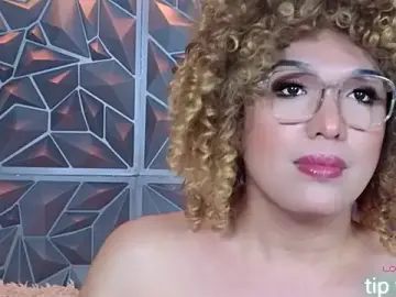 Stripchat Free Live Porn of TripToHeavenTS