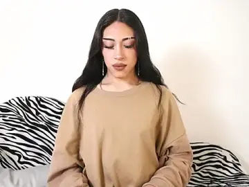 Stripchat Free Porn Cam of Velvet_Raze