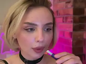 Stripchat Live Sex Cam of mari_grey