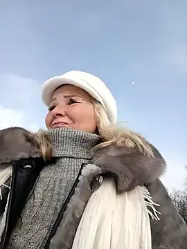 Stripchat Free Porn Cam of CassandraSandra44