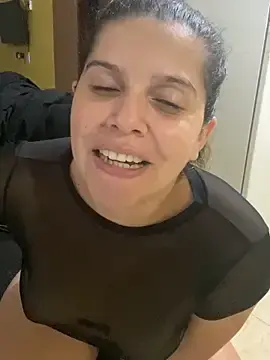 Stripchat Sex Cam of HannaVelvet332