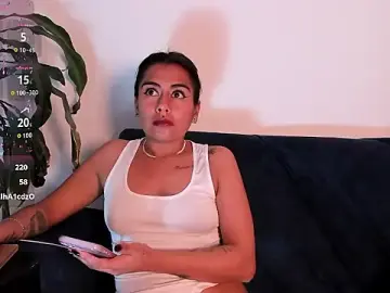 Stripchat Live Sex Cam of im_amber