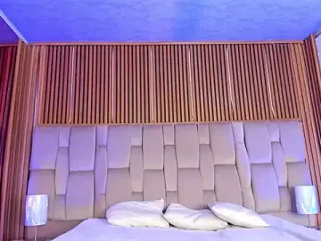 Stripchat Live Sex Cam of Eli_Sanders