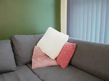 Stripchat Free Porn Cam of Eveline_Beauty_Kitty