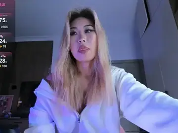 Stripchat Free Porn Cam of Jungso_ming