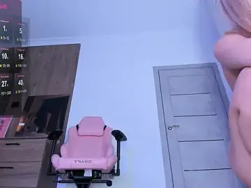 Stripchat Free Porn Cam of Jungso_ming