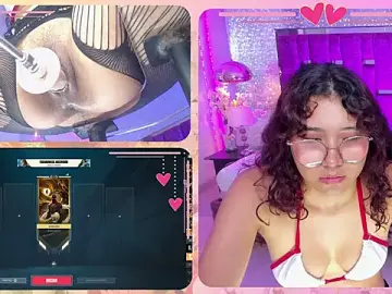 Stripchat Live Sex Cam of RossieGamer