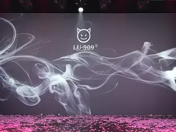 Stripchat Live Sex Cam of LU-909