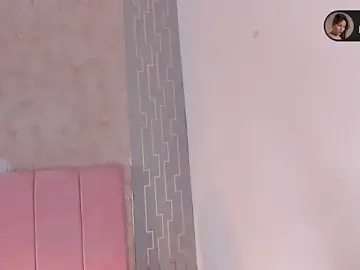 Stripchat Free Live Porn of Hillary_Collins1