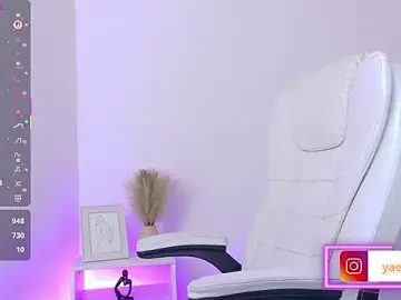 Stripchat Sex Cam of Liah__19