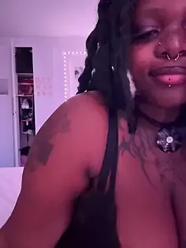 Stripchat Sex Cam of Nyla_xox