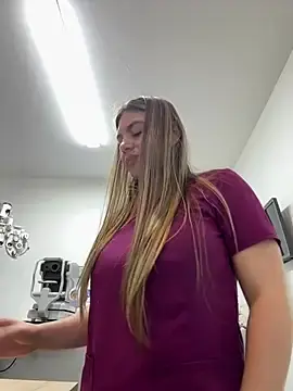 Stripchat Live Sex Cam of alicee16