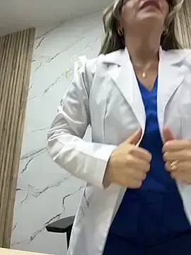 Stripchat Sex Cam of alicee16