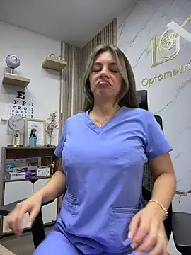 Stripchat Live Sex Cam of alicee16