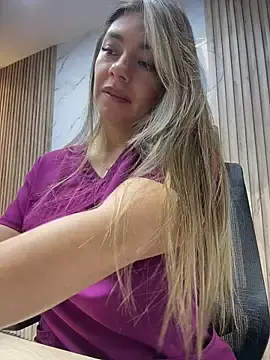 Stripchat Free Porn Cam of alicee16