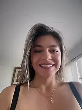 Stripchat Live Sex Cam of alicee16