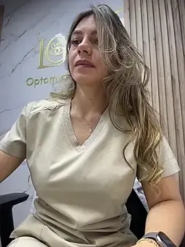 Stripchat Free Live Porn of alicee16