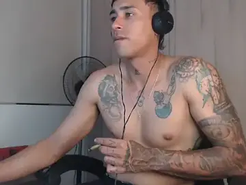 Stripchat Watch Live Sex Cams of felipelopezz23
