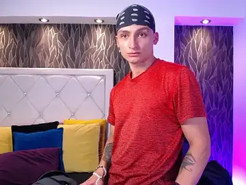 Stripchat Adult Webcam of DIEGO_JONES