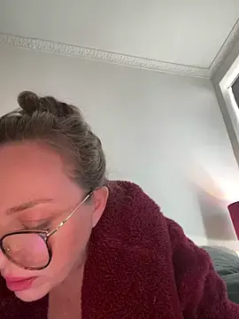 Stripchat Live Sex Cam of FemDom_RubyKnightXXO