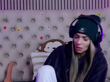 Stripchat Live Porn of PlayfulShow