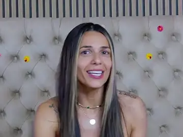 Stripchat Live Sex of PlayfulShow