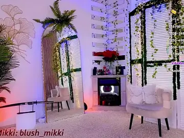 Stripchat Adult Webcam of mikkixmeow