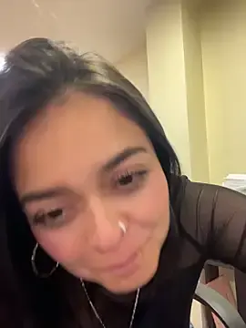 Stripchat Live Sex Cam of Emily_Rivers_