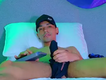 Stripchat Free Porn Cam of Imtavo