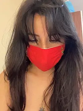 Stripchat Adult Webcam of White-Petite