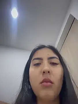 Stripchat Live Sex Cam of Sofia_Collins-