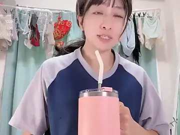 Stripchat Live Sex Cam of RURU-CHANN668