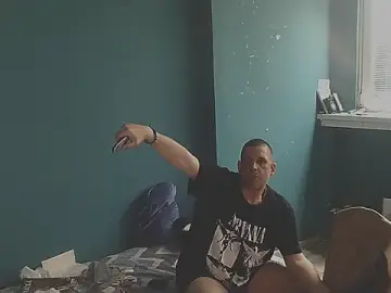 Stripchat Live Sex Cam of Sully_Kane