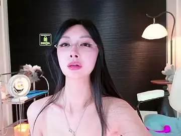 Stripchat Adult Webcams of 2Zoe