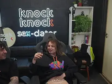 Stripchat Free Live Porn of Elnonoykeila77