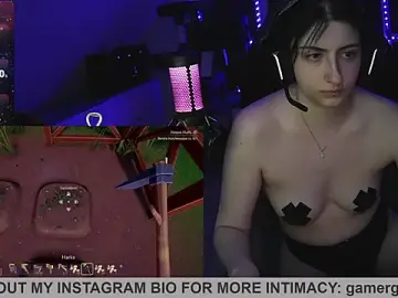 Stripchat Nude Webcam of Gamergirl-Linela