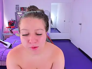 Stripchat Free Live Porn of Luna_Analya