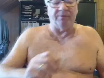 Stripchat Nude Webcam of biggandybig