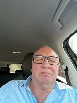 Stripchat Sex Cam of biggandybig