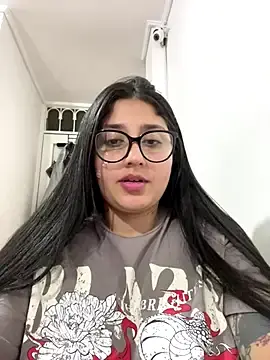 Stripchat Live Sex Cam of croftsmila