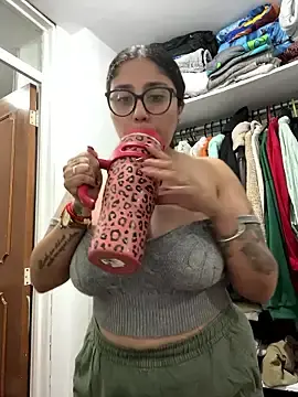 Stripchat Adult Webcams of croftsmila