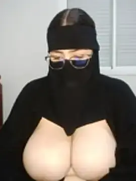 Stripchat Free Porn Cam of Sexy__Arab