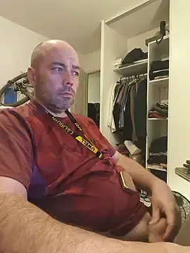 Stripchat Free Porn Cam of veryverybigdick45