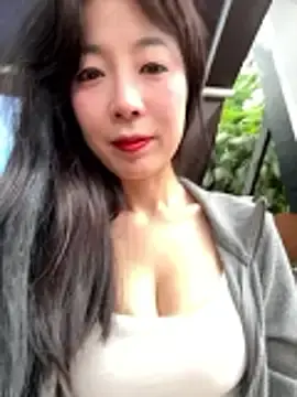 Stripchat Live Sex Cam of yourkeer