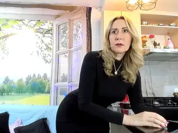 Stripchat Adult Webcam of ashleymilf_1