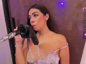 Stripchat Free Live Porn of cherry_skinny_