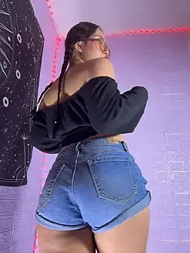 Stripchat Watch Live Sex Cams of HoneyAndFlowers21