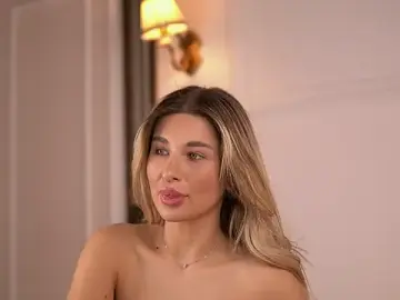 Stripchat Sex Cam of AvaShayy