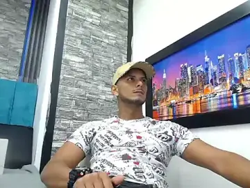 Stripchat Free Live Porn of Chris_Dick23