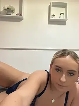 Stripchat Adult Webcam of Scarletbx